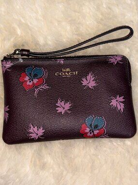 Coach Paisley Wristlett Luxury Wallet Girlhoodcore Coquettegirl Y2K 90's Floral
